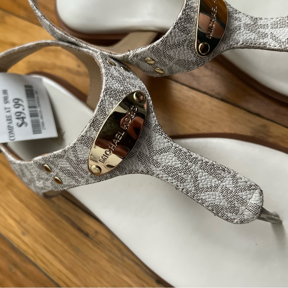 Size 6 Brand new Michael Kors sandals. NWT - Picture 3 of 4